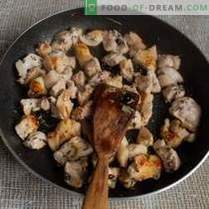Pilaf friável com abóbora e carne do modo azerbaijano