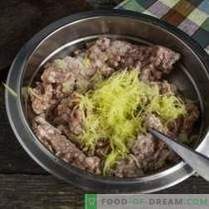 Pasztety mięsne z brokułami w sosie beszamelowym