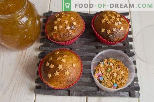 Muffins de Queijo Cottage com Cardamomo e Fruta Cristalizada