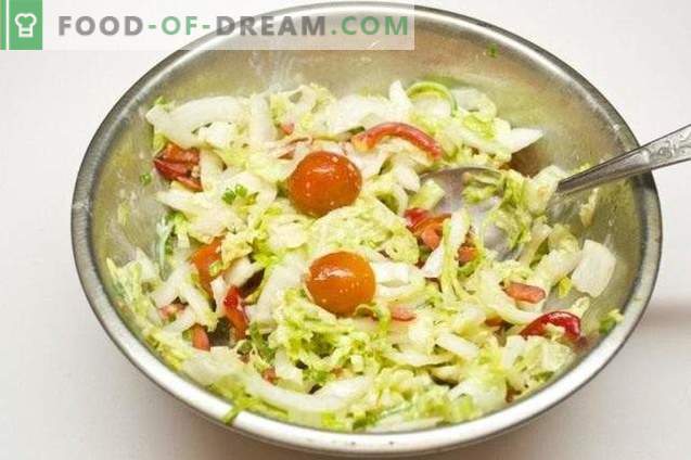 Salada de legumes com molho de cebola com limão
