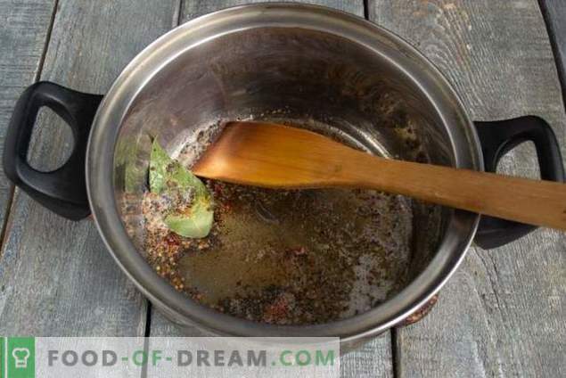 Sopa cremosa de couve-flor com bacon - cor e sabor brilhantes