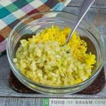 Salada de fígado de bacalhau simples e saborosa com arroz dourado