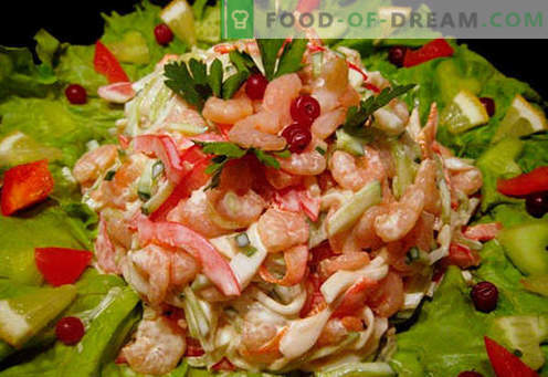Salada com camarão e receitas de culinária comprovadas. Como preparar uma salada com camarão e lula.