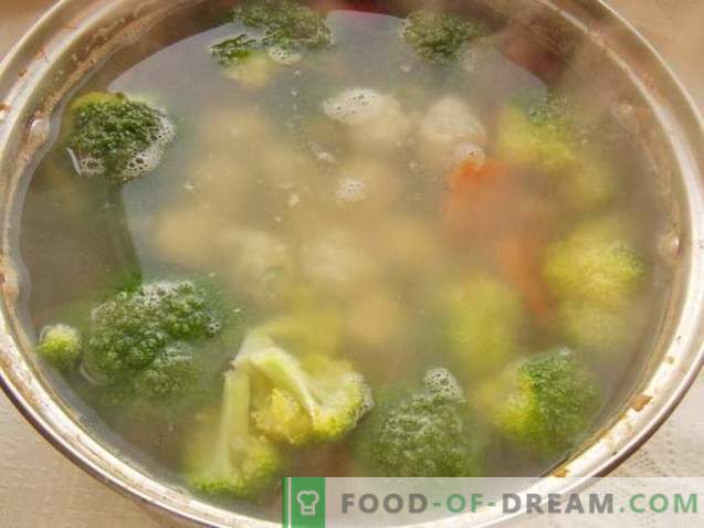 Sopa de brócolis e almôndegas
