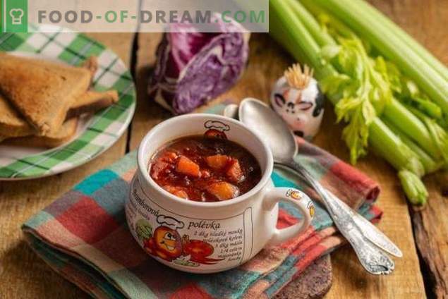 Sopa de repolho vermelho vegetariano saudável