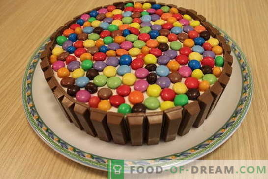 We bereiden de cake thuis voor op onze verjaardag (foto)! Recepten voor verschillende zelfgemaakte verjaardagstaarten met foto's