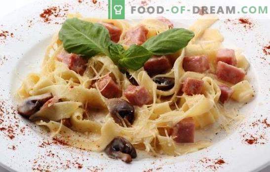 Fettuccine com presunto - macarrão em italiano! Diferentes maneiras de cozinhar fettuccine com presunto e queijo, cogumelos, tomates