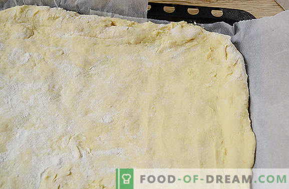 Torta de geléia ralada é uma surpresa rápida pela manhã. Receita de foto passo a passo de torta friável com geléia de margarina