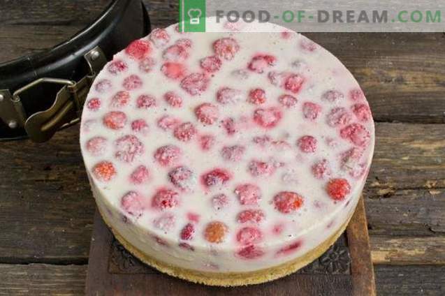 Cheesecake com morangos sem fermento