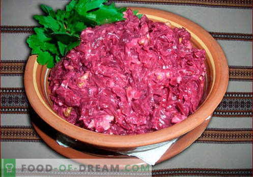 Salada de beterraba com ameixas - as melhores receitas. Como corretamente e saboroso para cozinhar salada de beterraba com ameixas.