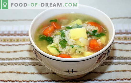Sopa com arroz e batata: rápida, saborosa e saudável. Cozinhar sopa com arroz e batatas é um processo simples e rápido