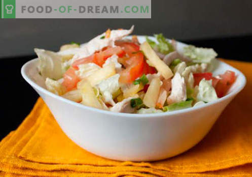 Salada com abacaxi enlatado - uma seleção das melhores receitas. Como corretamente e saboroso para preparar uma salada com abacaxis enlatados.