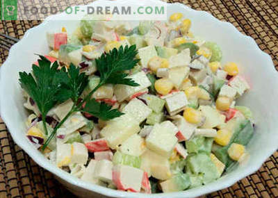 Salada com abacate e caranguejo - as melhores receitas. Como corretamente e saboroso para preparar uma salada de abacate e varas de caranguejo.