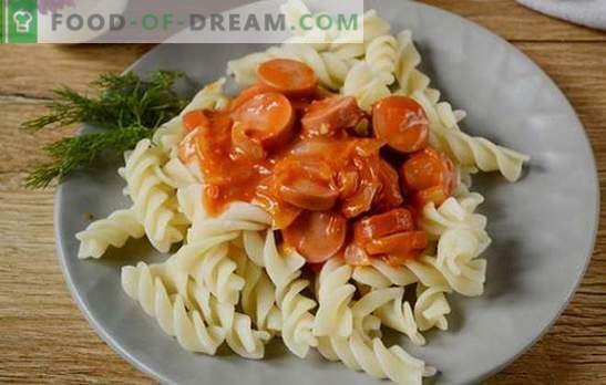 Molho de linguiça com massa de tomate: delicioso “empecilho”. Receita foto-a-passo passo a passo com molho tomantho de salsichas comuns
