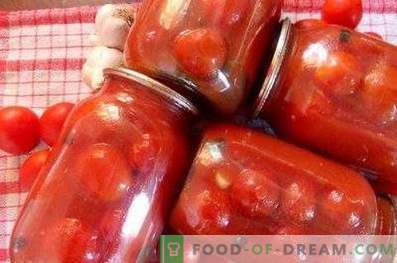 Tomates em pasta de tomate para o inverno